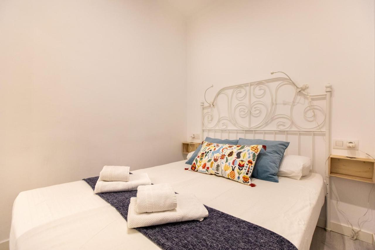 Pere Serafi 2 Bedroom Apartment Barcelona Exterior photo